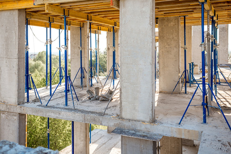 Formwork for concrete on the structure Imatge d'un edifici que està sent construït per Porta Gastó, construcció rehabilitació i instal·lacions integrals.